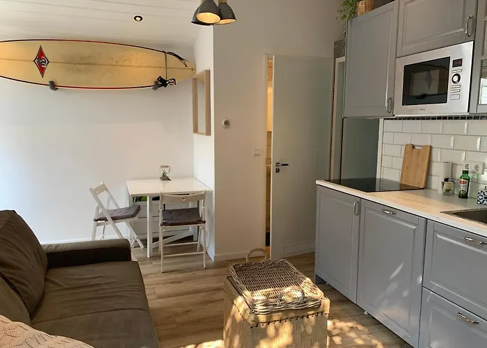Tinyhouse Scheveningen beach FREE gated parking